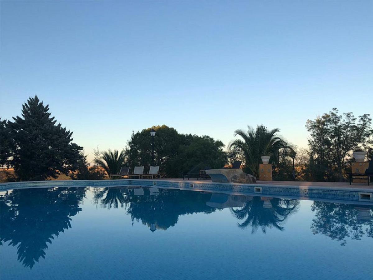 Hotel Bodega El Moral Ribera del Fresno Екстериор снимка