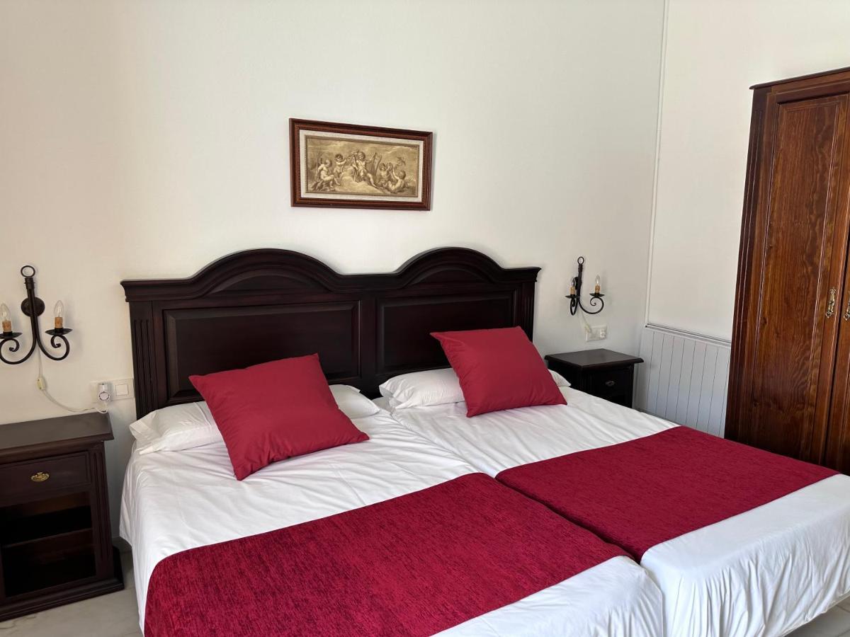 Hotel Bodega El Moral Ribera del Fresno Екстериор снимка