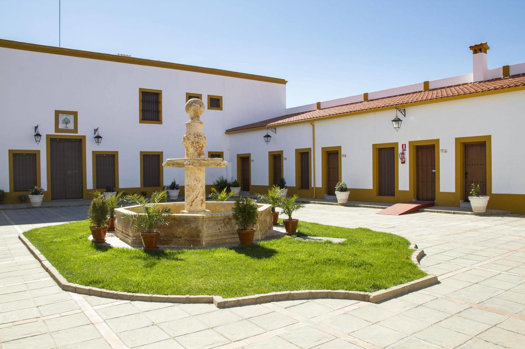 Hotel Bodega El Moral Ribera del Fresno Екстериор снимка